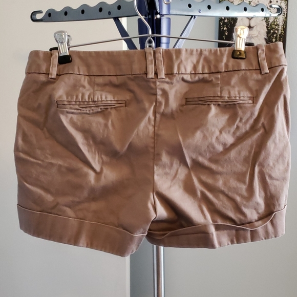 Shorts - Picture 2 of 4